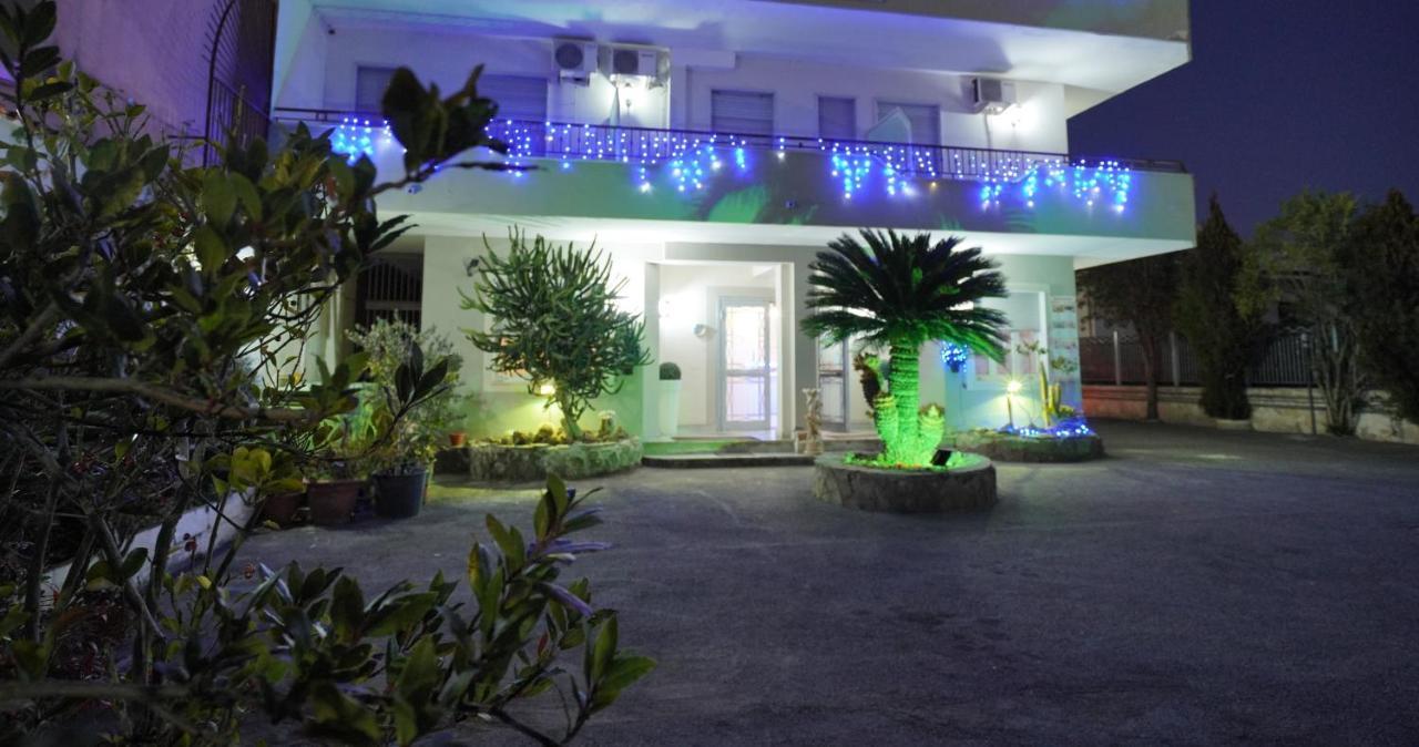Hotel Stefany Lago Patria Exterior photo